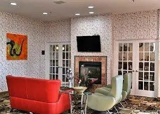 Quality Route 66 Hotel 4*